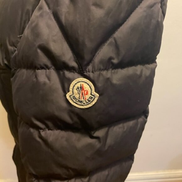 Moncler Clunye Hooded Mid-Length Down Jacket in black - Picture 6 of 14